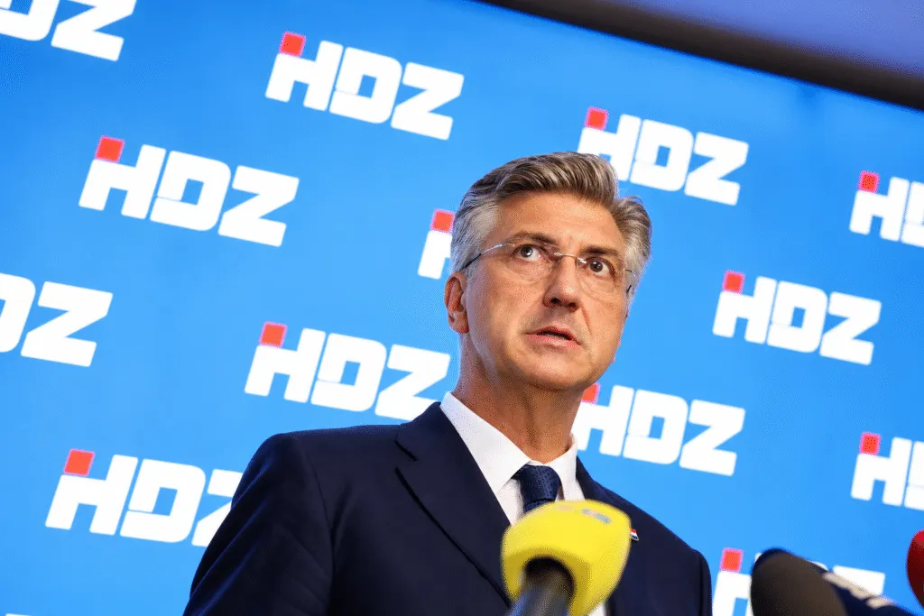 Пленковиќ директно ги прозва фон дер Лајен, Кос и Калас: Реакцијата на Брисел за погребот на Младиќ беше премала