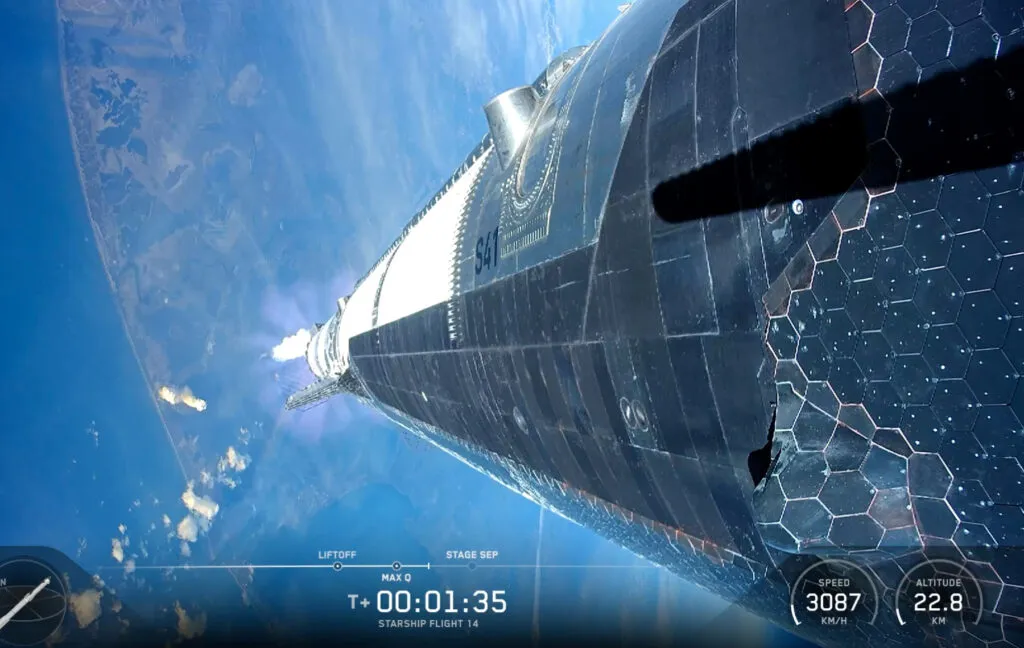 Starship за прв пат стигна во орбита, па се врати порано: 26 нови сателити Starlink горе, акциите на SpaceX во минус