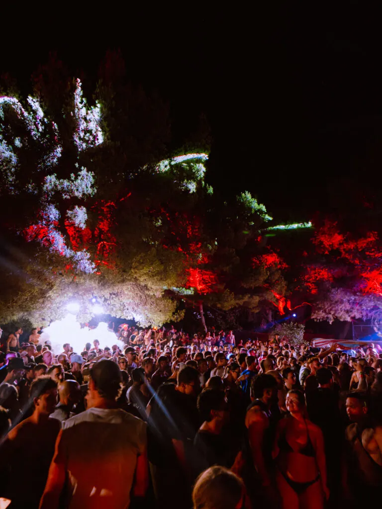 Terminal V Croatia 15-19 Temmuz 2027'de Tisno'da - Edinburgh'un techno festivali Adriyatik kıyısında beş gün