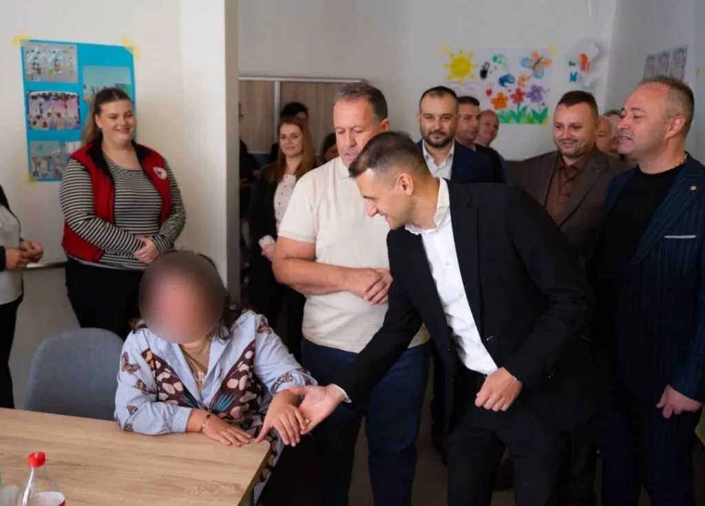 Дневен центар за лица со попреченост во Кочани: министерот го отвори, капацитетот е 12 корисници месечно