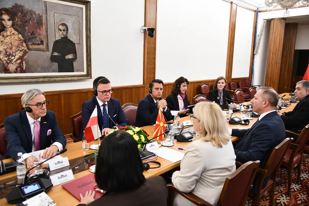 Полска ја потврди поддршката за Македонија во ЕУ: уште еден пријател, а патот сè уште не мрда