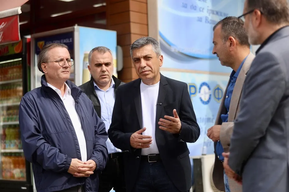 Меџити ја нарече Старата чаршија приоритет и го покажа мастер-планот за Чаир на терен: Цената и роковите не ги кажа