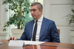 Струјата не поскапува до крајот на годината, а за 1 јануари премиерот вели: да почекаме што ќе кажат компаниите