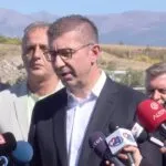 Мицкоски најави поевтино гориво следната недела - и ребаланс, бидејќи во буџетот фалат 7-8 милијарди денари