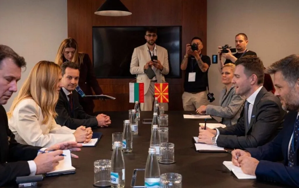 Софија: гаранции нема, само „политичка подготвеност“ - Муцунски се врати со признание дека позициите се „многу далечни“