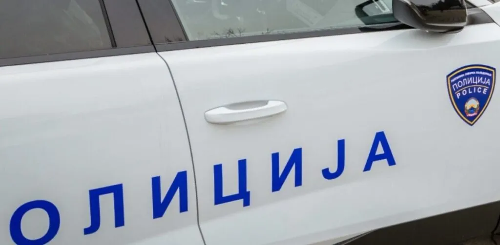 Младите од Сарај велат дека биле тепани откако биле совладани, синдикатот тврди дека се обиделе да прегазат полицајци: МВР засега само истражува