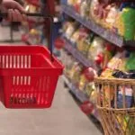 Инфлацијата во ЕУ скокна на 3,8 отсто, во Македонија е 2,7 - а синдикалната кошничка за една година поскапе за 4.355 денари
