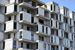 Во Хрватска младите го напуштаат родителскиот дом на 31,5 години, во Финска на 21,4: десет години разлика што платата сама не ја објаснува