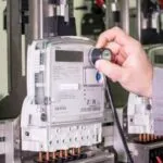 Евтина струја и во сабота: анализите требаше да бидат готови до крајот на септември, РКЕ сè уште брои