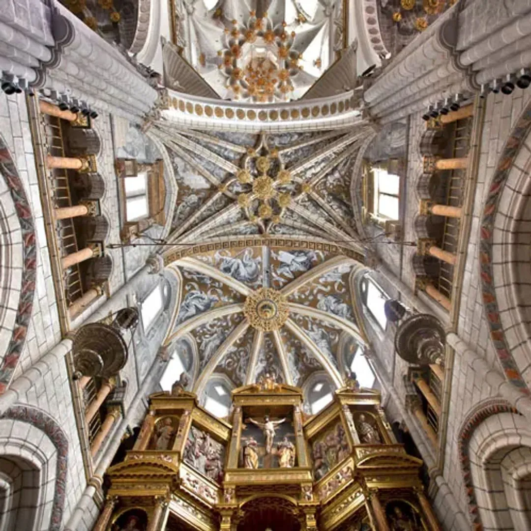 Куполата на катедралата во Тарасона