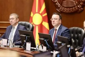 Шенген за возачите на парче: со Хрватска договор, со Романија дозволи наместо визи, со Бугарија и Грција уште разговори