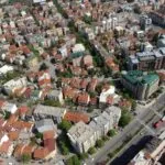 Предлог-закон: земјиштето под зградите полесно во сопственост на станарите, нов рок од една година и без геодетски елаборат